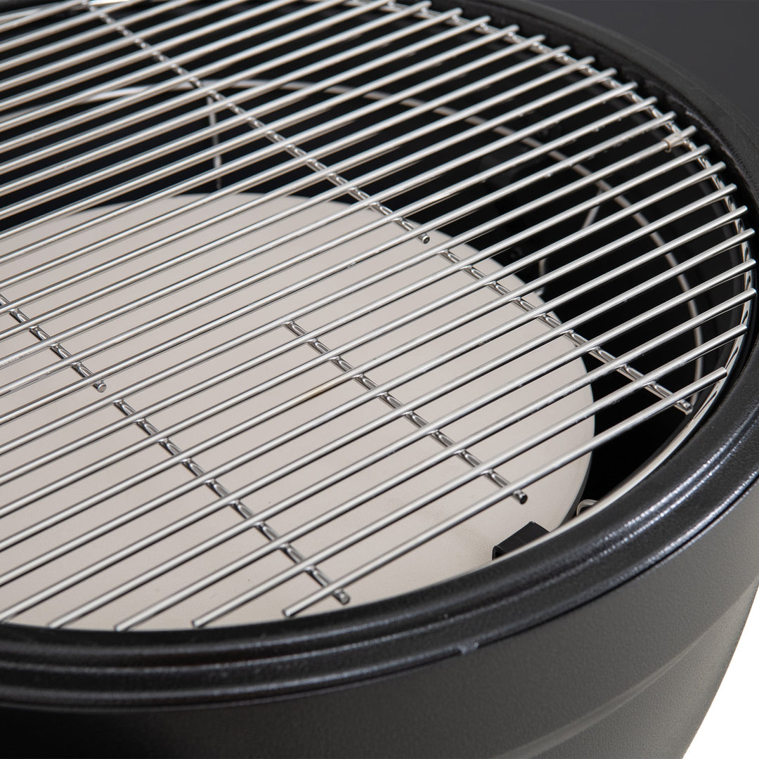 Egg-shaped grill with pizza plate, black